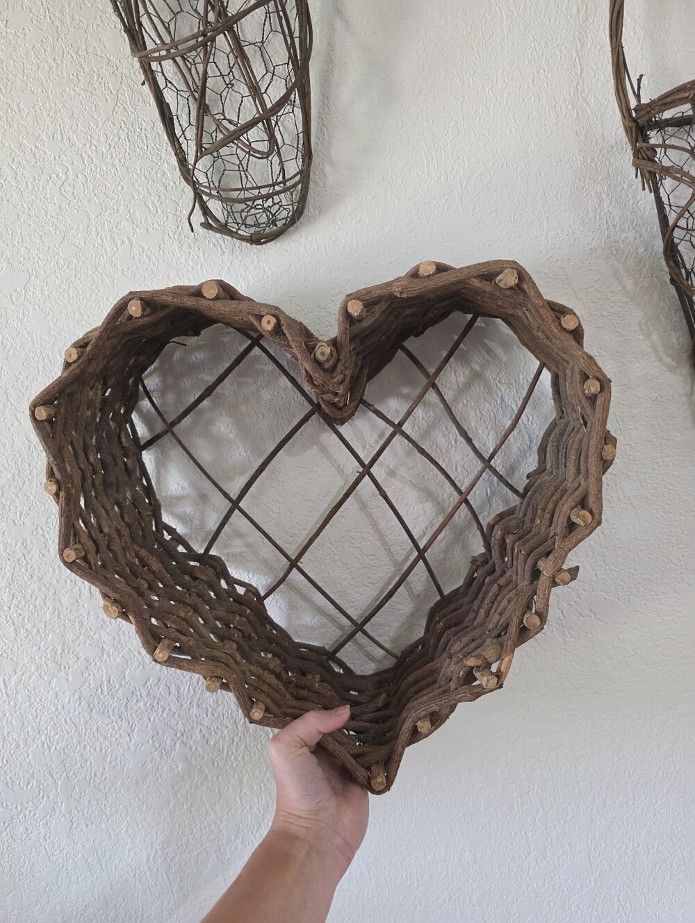 Rustic Woven Heart Wall Basket - Brown